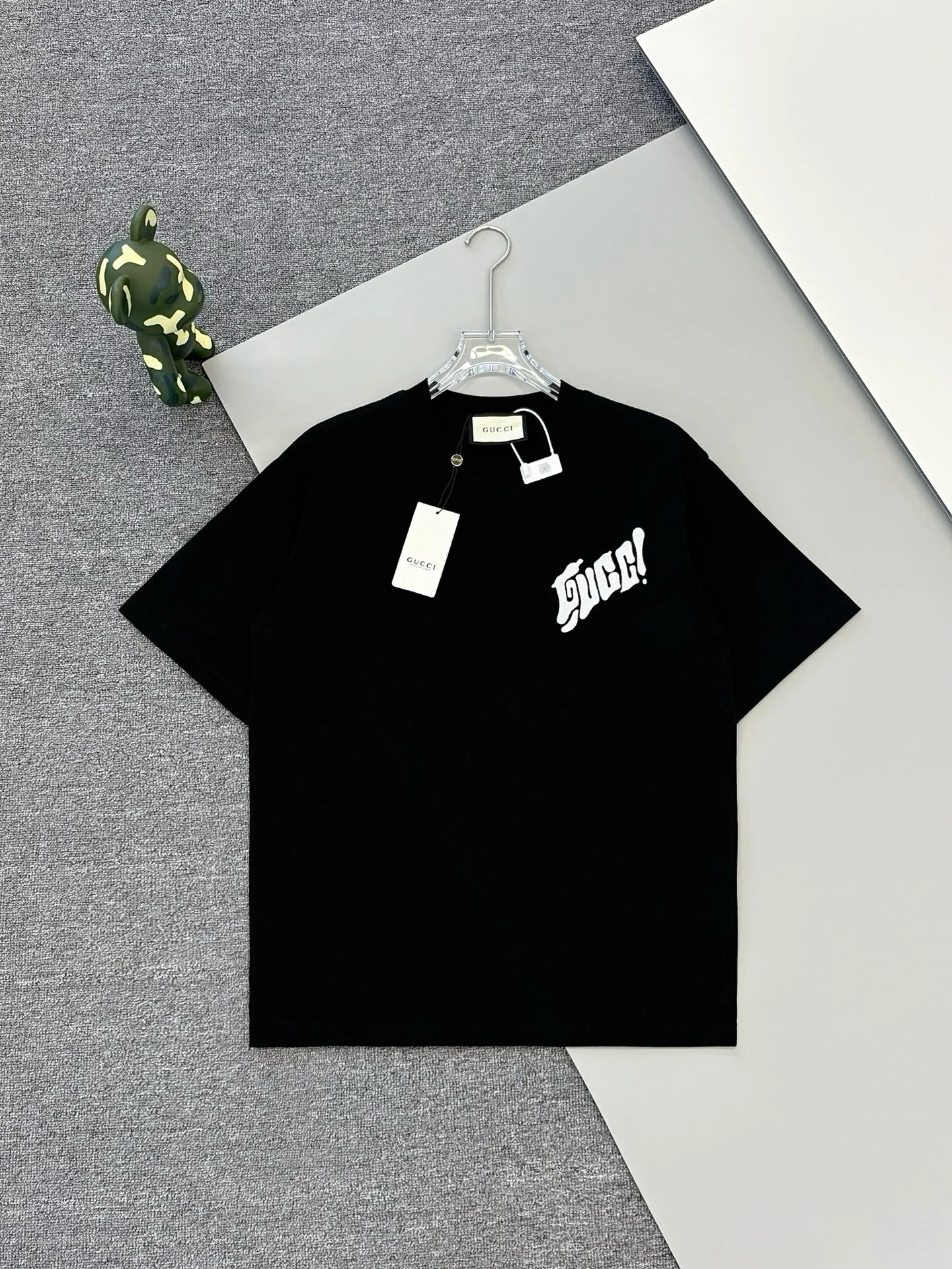 Gucci T-Shirt — f25810d2