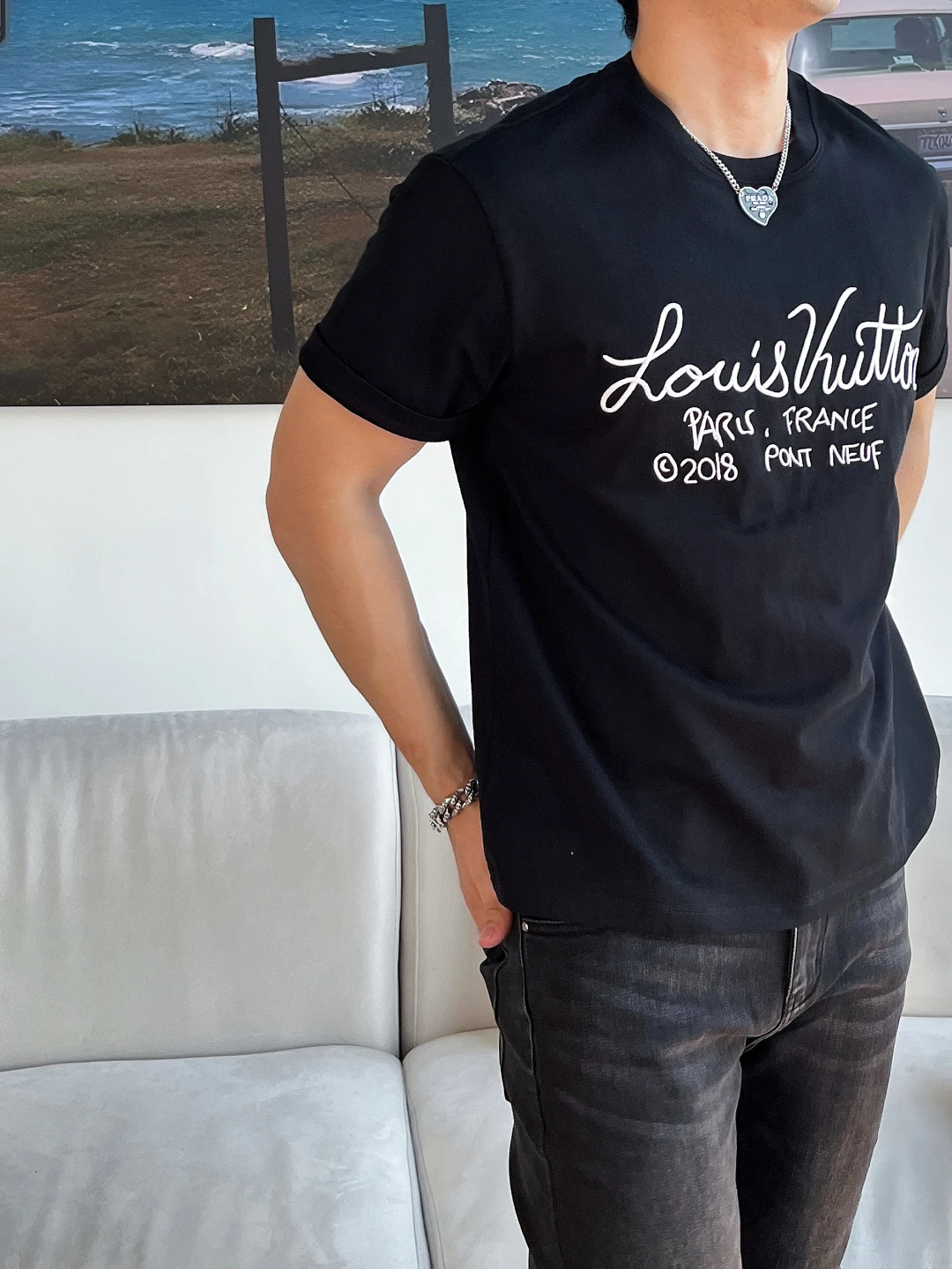 Louis Vuitton T-Shirt — 273fedee