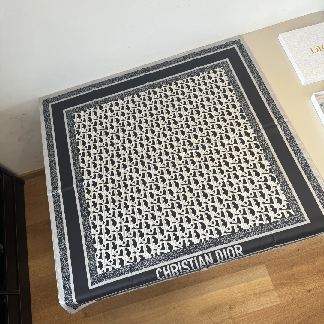Dior Scarves — 275899a9