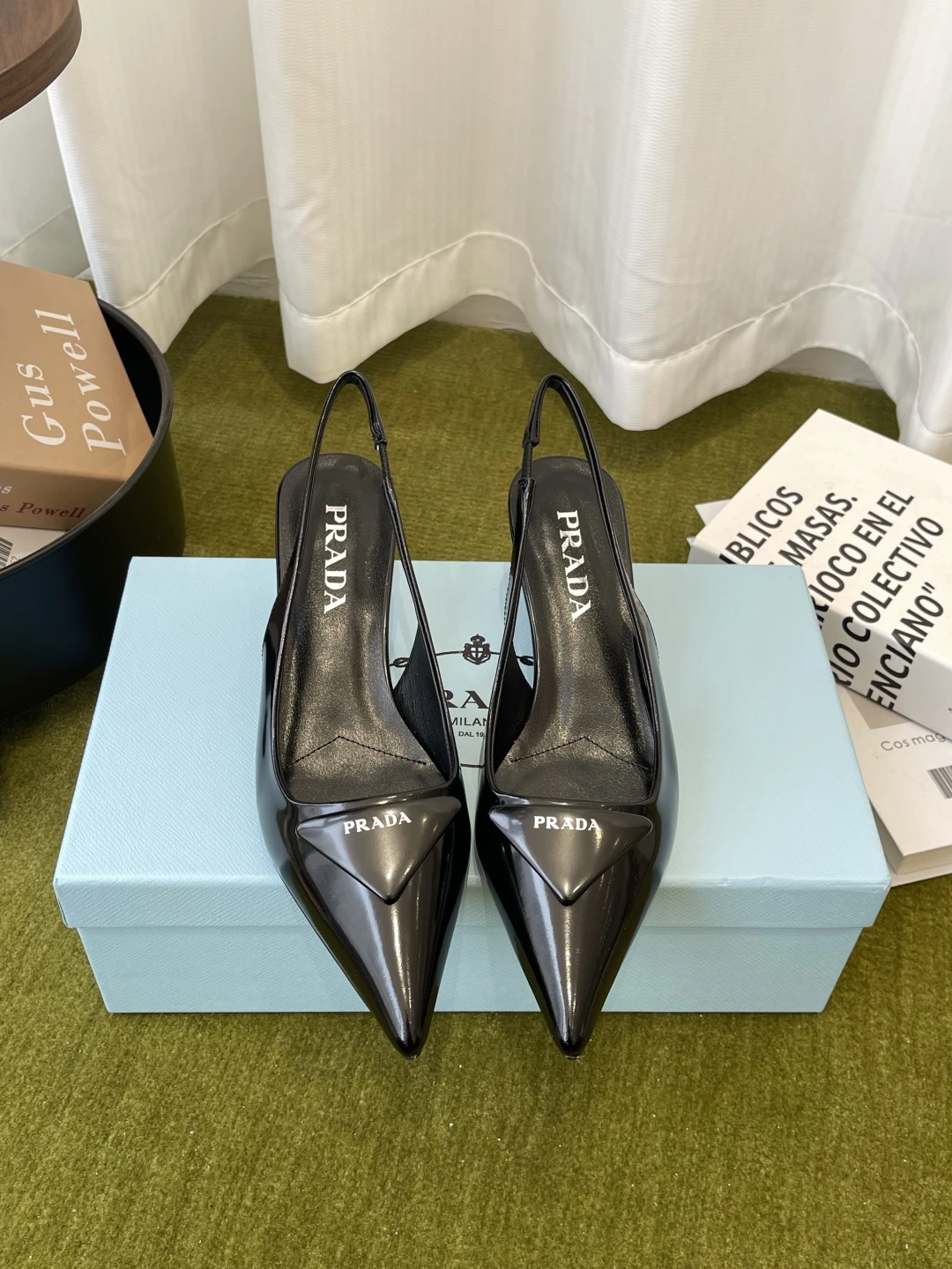 Dior Shoes — 67ebfb77