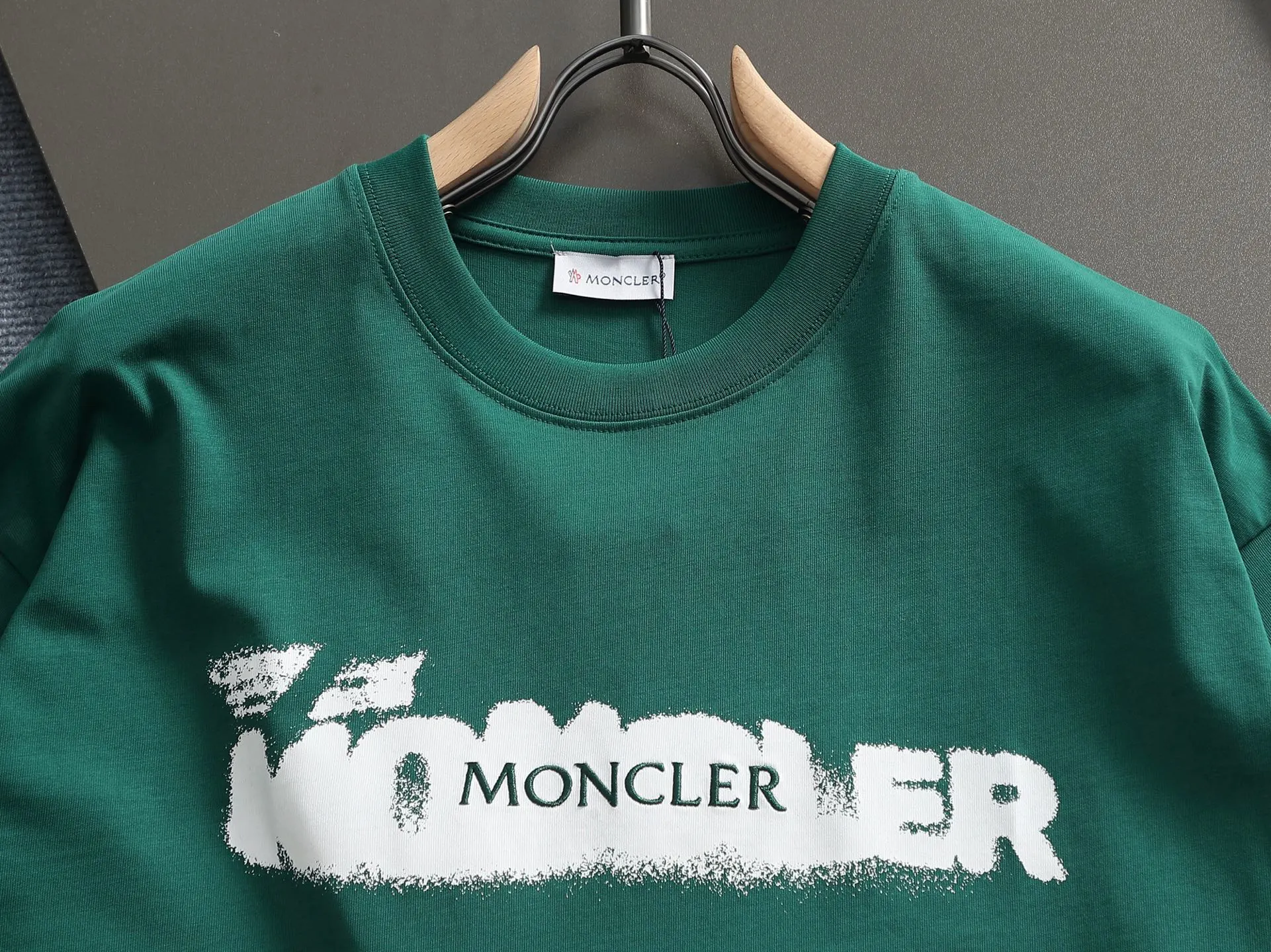 Moncler T-Shirt — 170bb62f