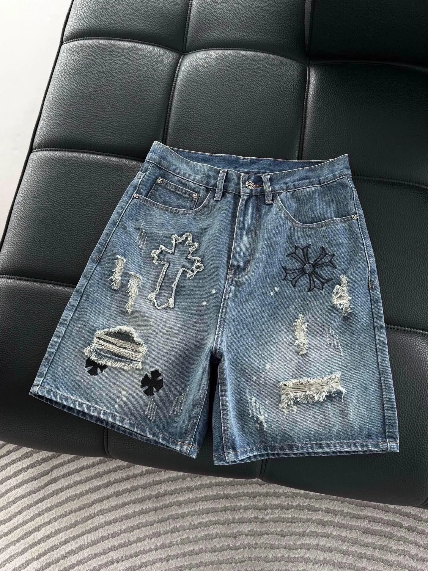 Shorts — a9b6ee02