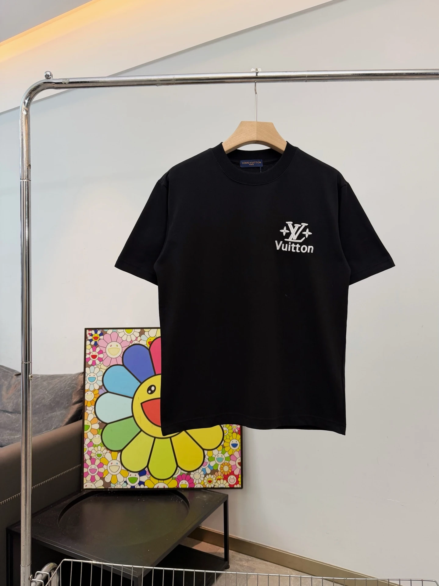 Louis Vuitton T-Shirt — 56bbb22e