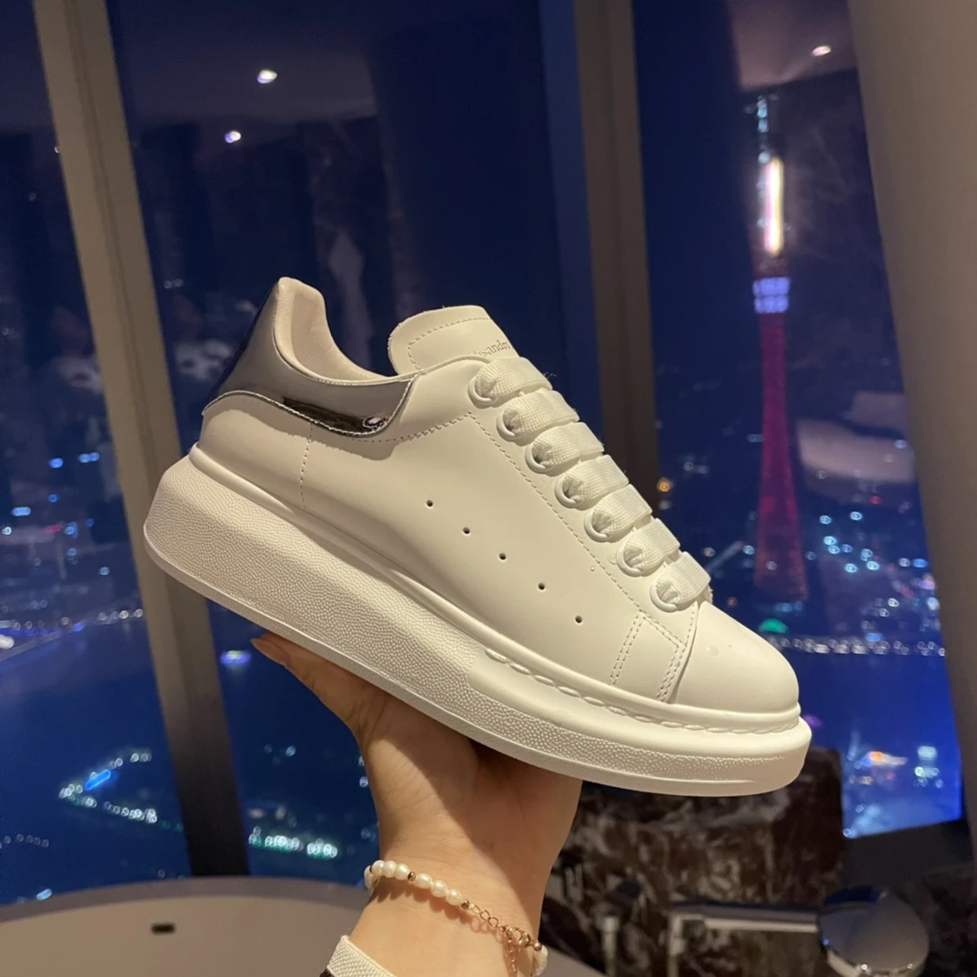 Alexander McQueen Sneakers — 9a647b73