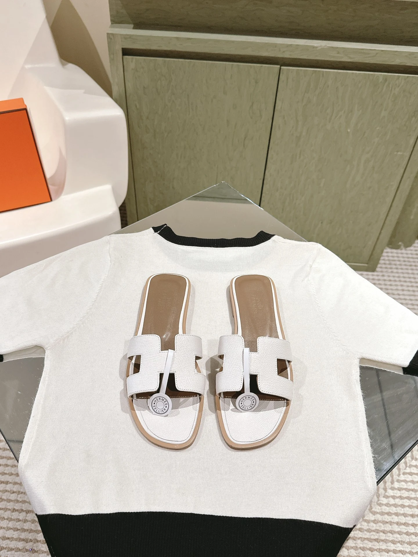 Hermès Slippers — 23c533bc