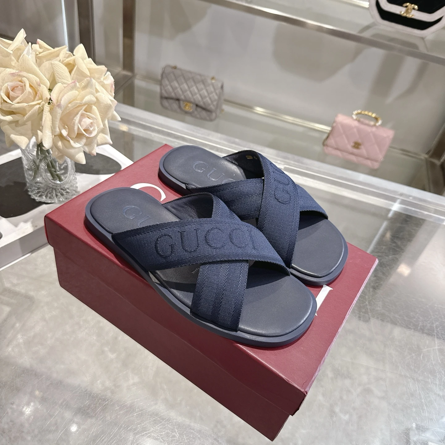 Gucci Slippers — db9e06bd
