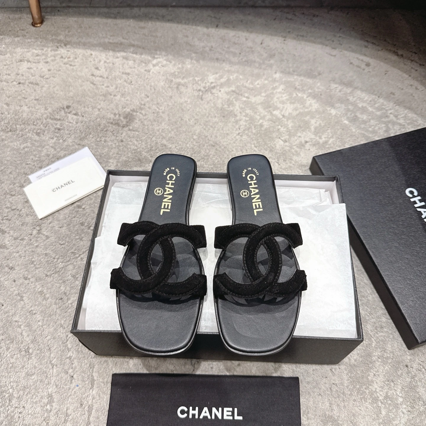 Chanel Slippers — 487fb81c