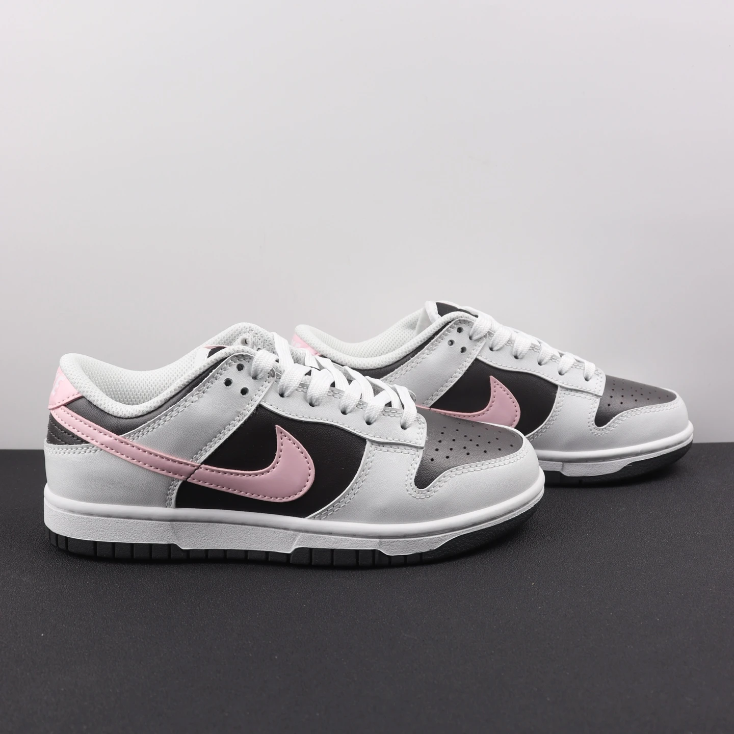 Nike Shoes — 00ad56c9