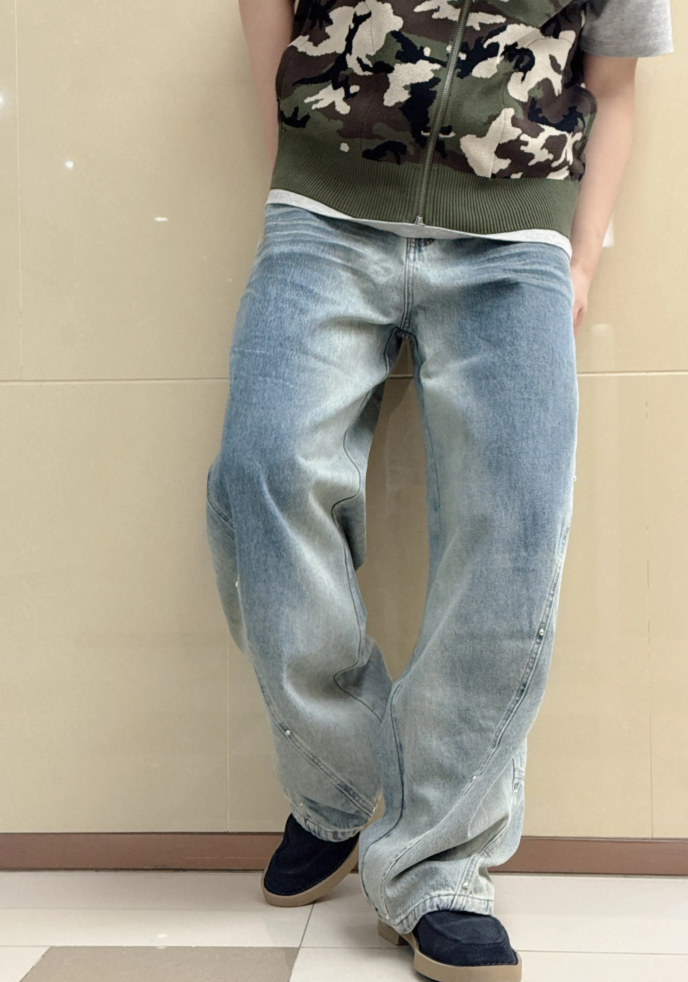 Jeans — 2d6dc1ee