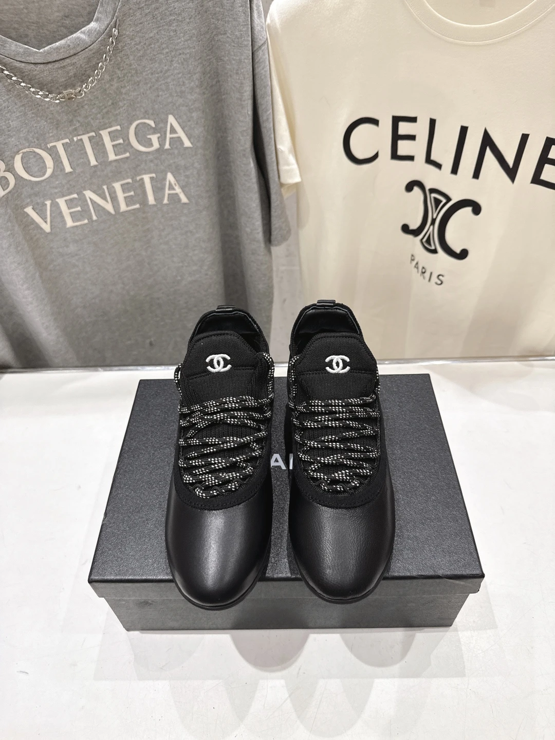 Chanel Sneakers — bc3f7b36