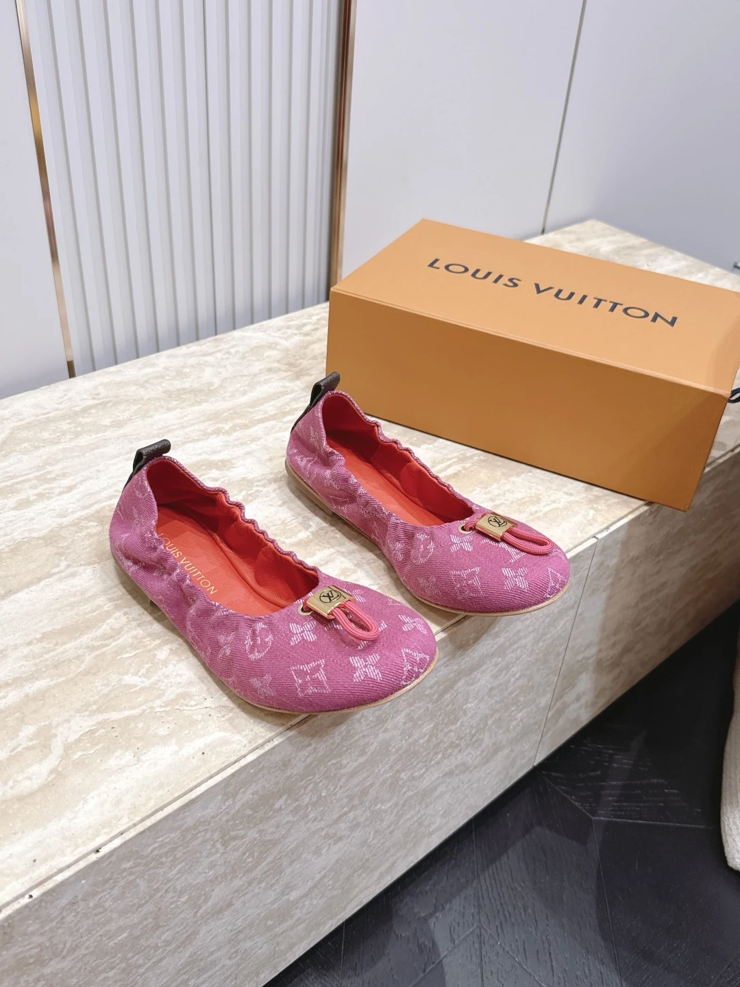 Louis Vuitton Shoes — c8821059