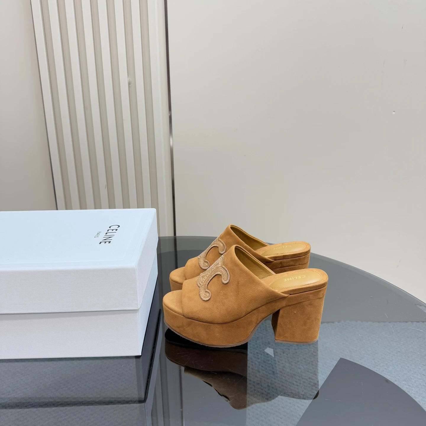 Celine Slippers — 961d4108