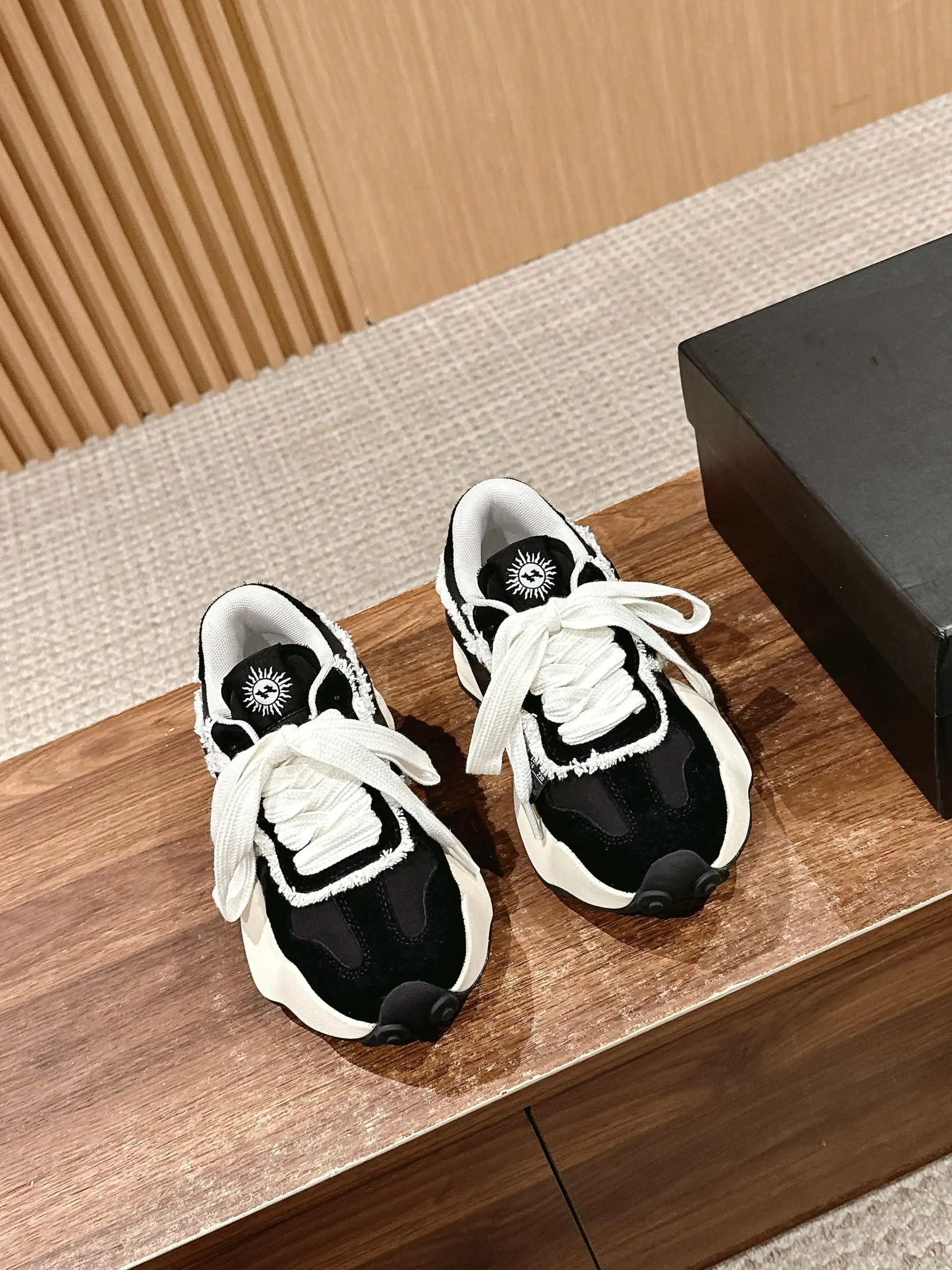 XVESSEL Mules — 4b2265ea