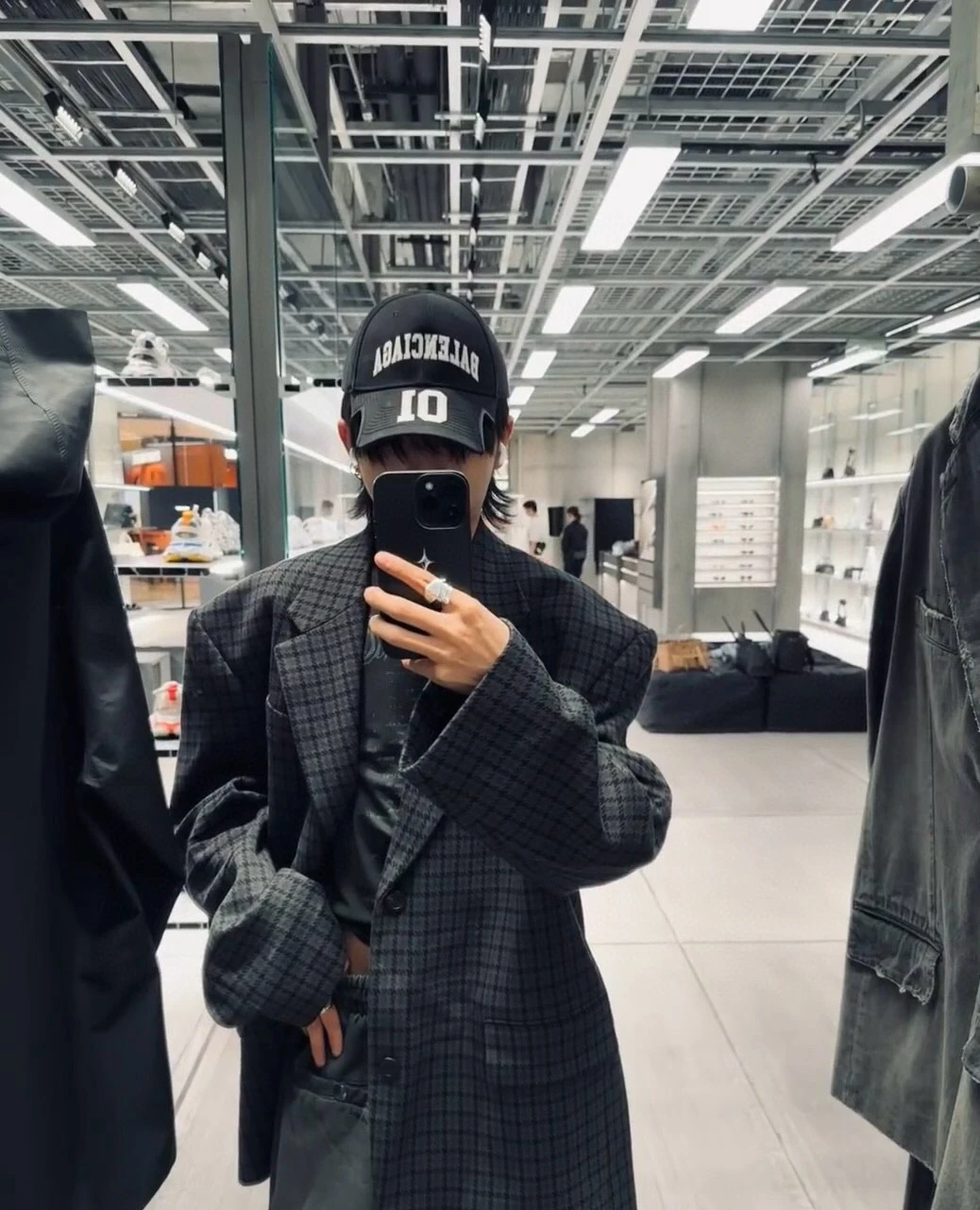 Balenciaga Hat — 89af43b7