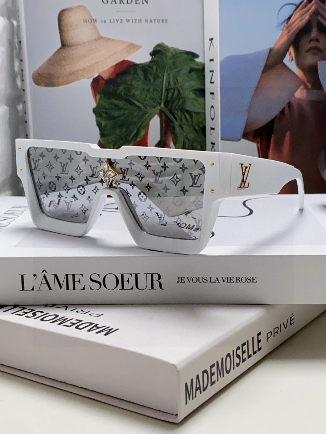 Louis Vuitton Eyewear — 090cda4f