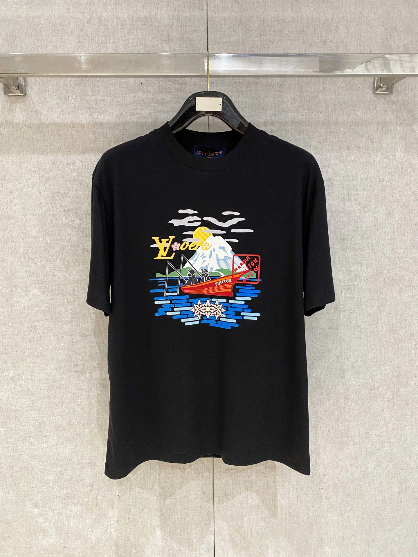 Louis Vuitton T-Shirt — 39ed1f54