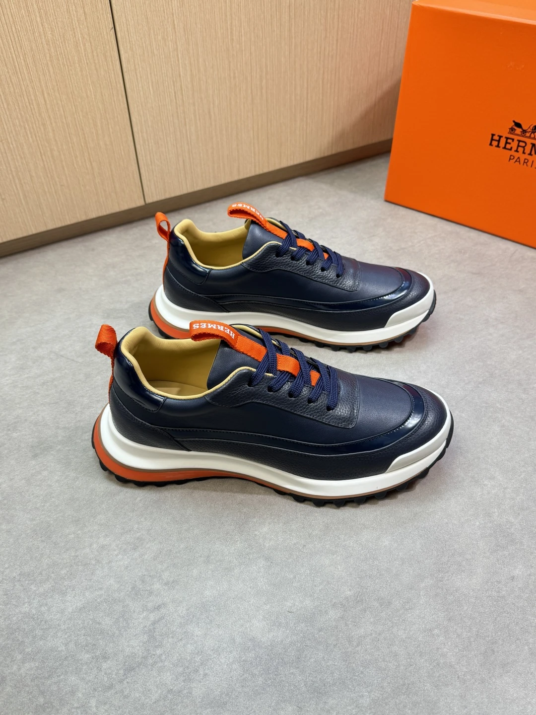 Hermès Sneakers — d5695607