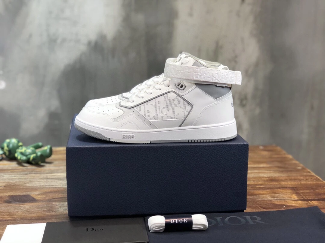Dior Sneakers — 24e59711