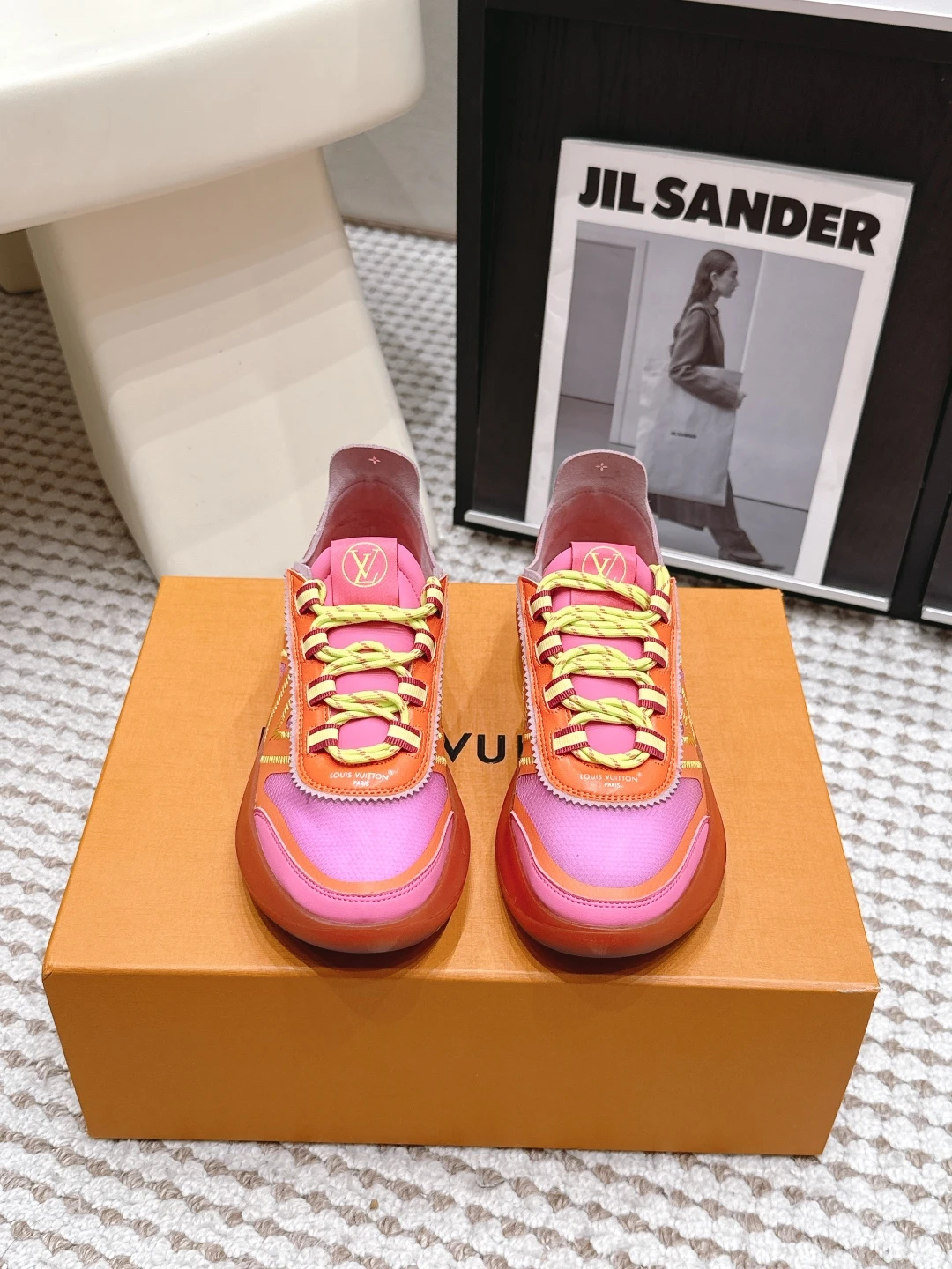 Louis Vuitton Sneakers — 64335a78