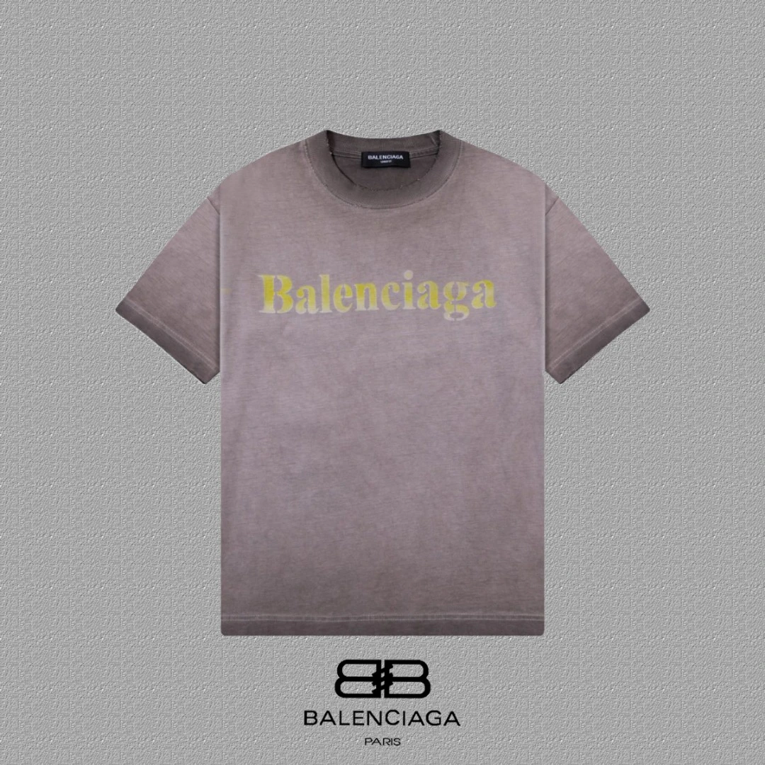 Balenciaga T-Shirt — 4751bfa1