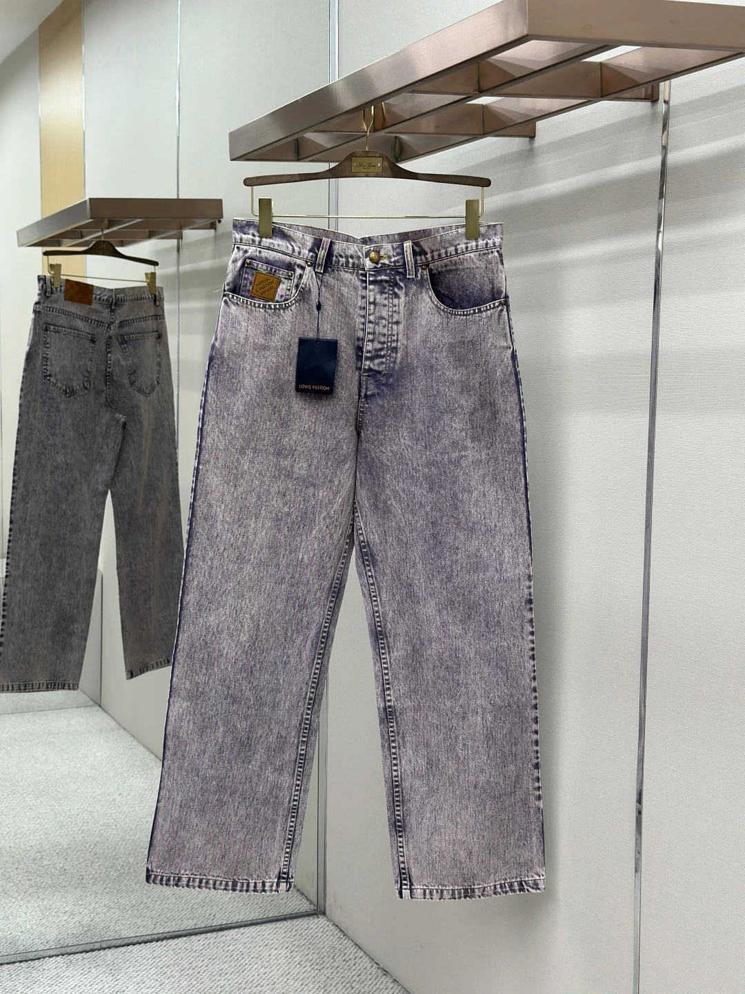 Louis Vuitton Jeans — 001b7fc4