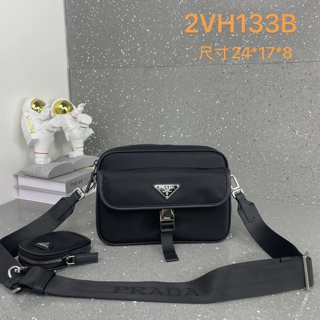 Prada Bag — 747a2de2