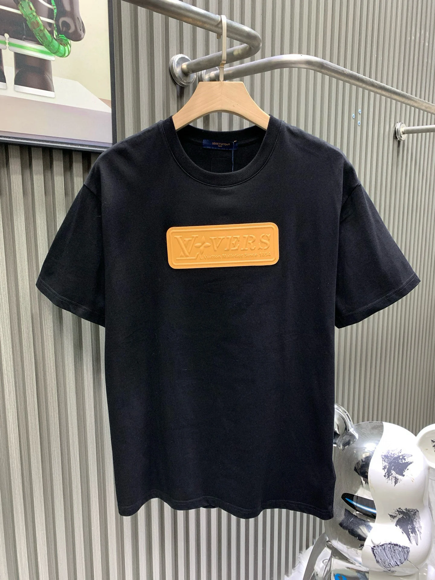 Louis Vuitton T-Shirt — 65256e4f