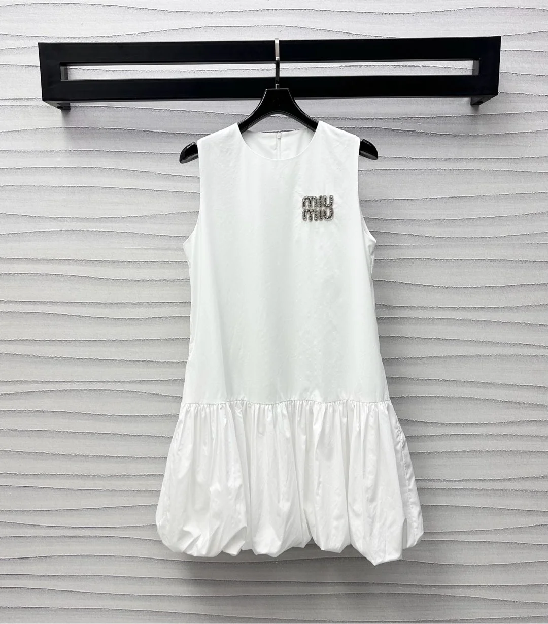 Dresses — 7308fac7