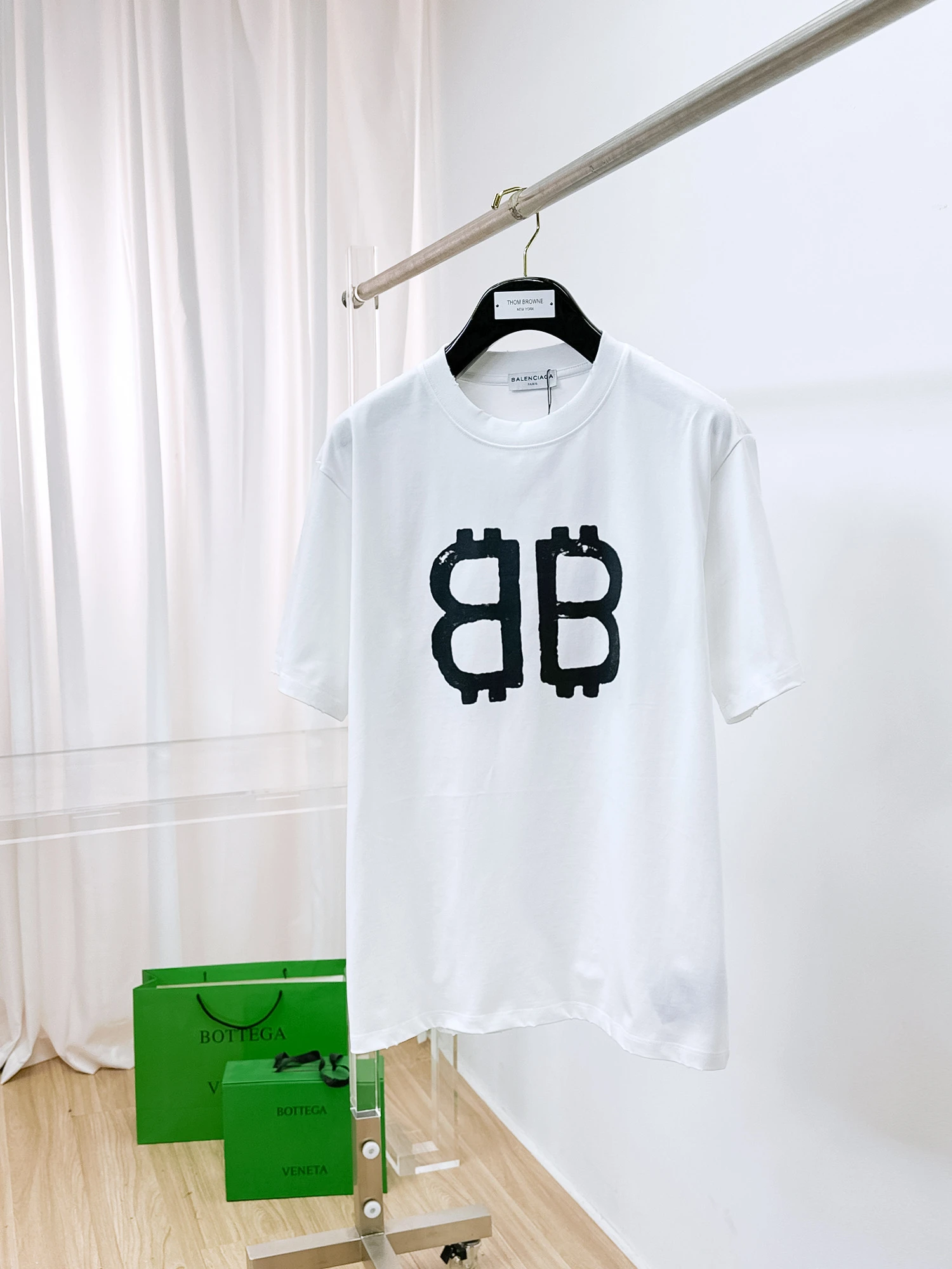 Balenciaga T-Shirt — 800fc425