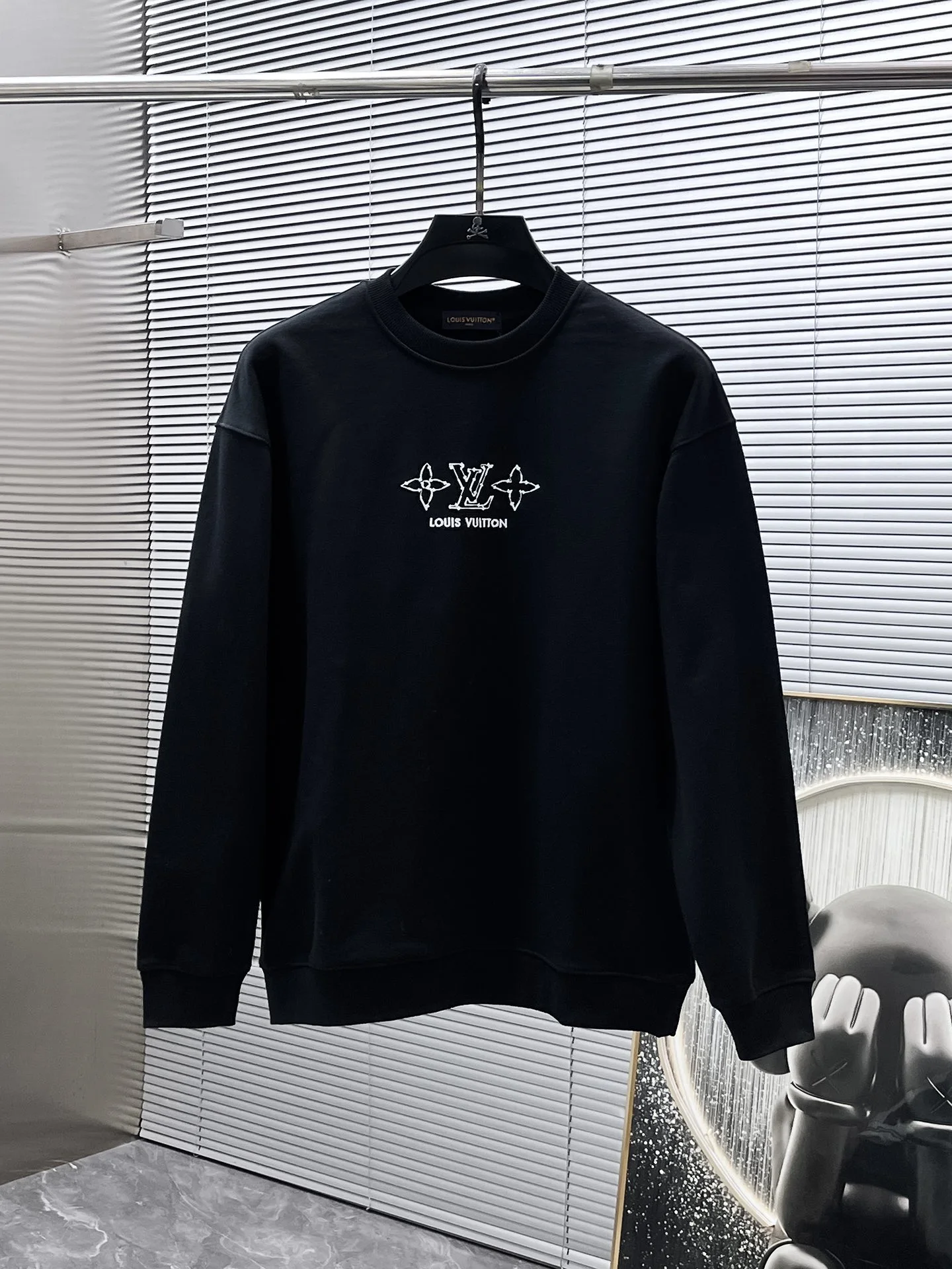 Louis Vuitton Sweatshirts — 8793455a