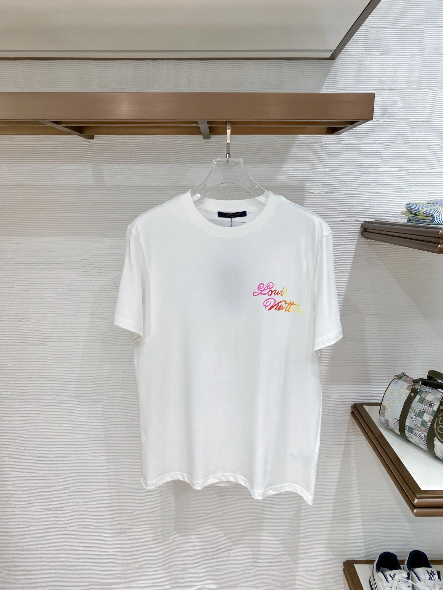 Louis Vuitton T-Shirt — 6214144b