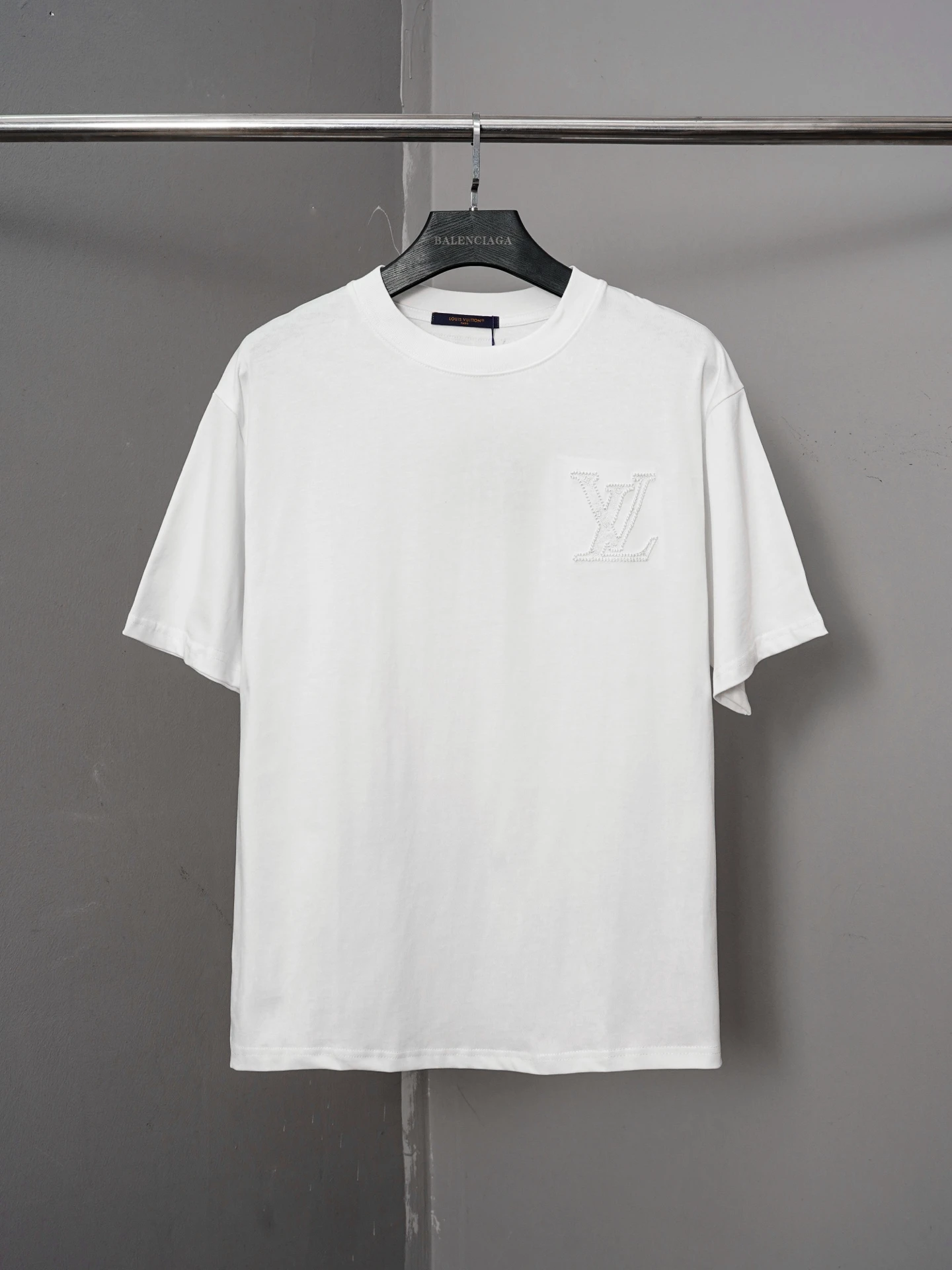 Louis Vuitton T-Shirt — d1a0adfe