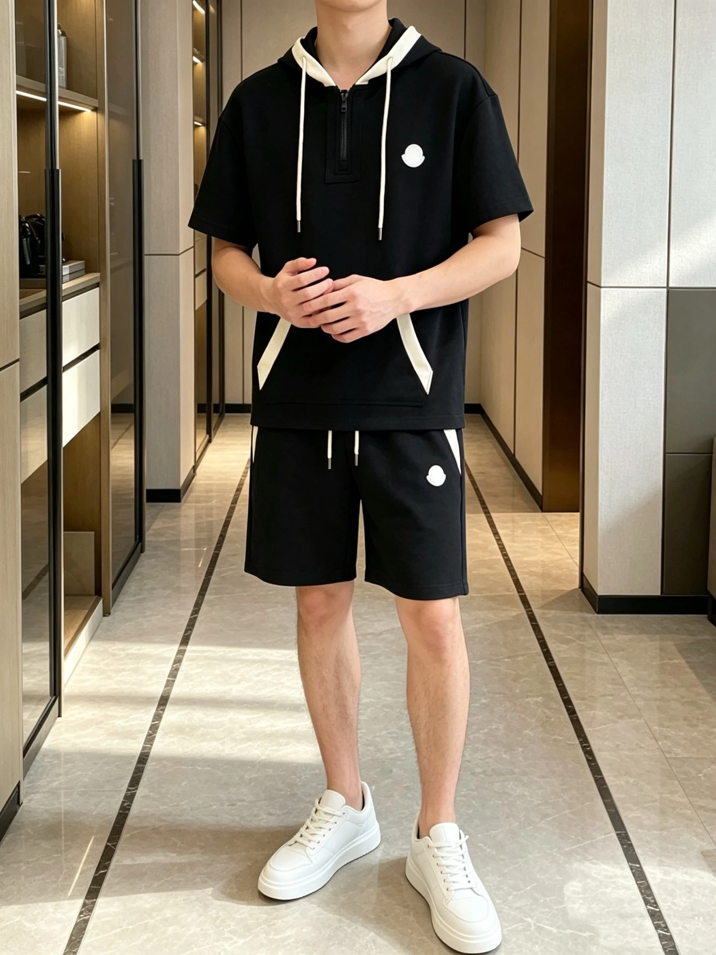 Moncler T-Shirt — f1117c95