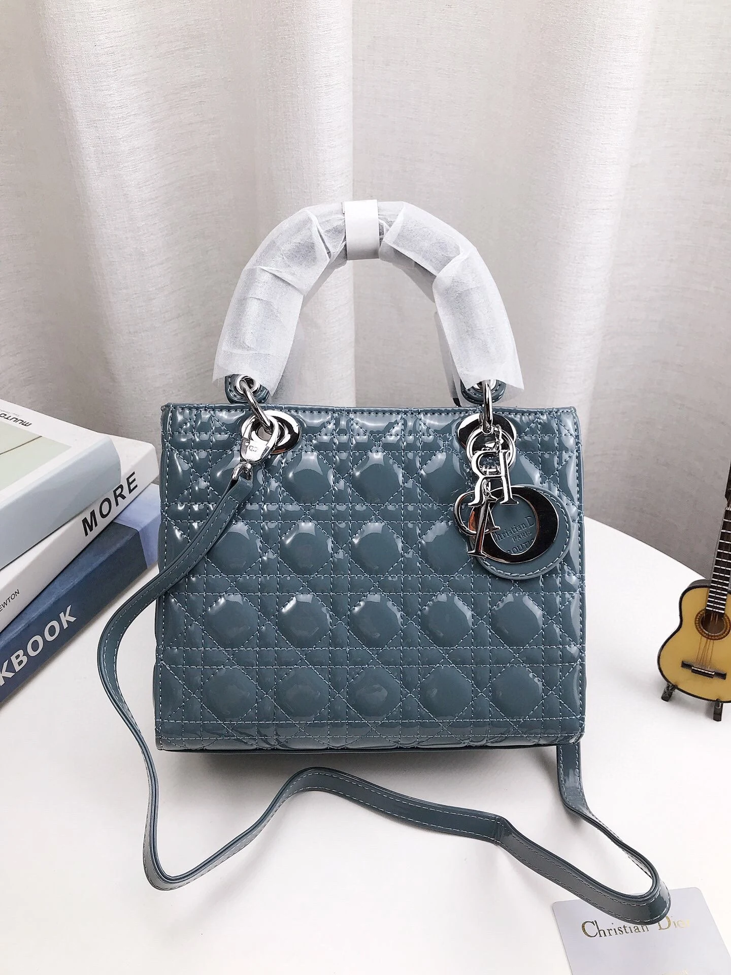 Dior Bag — c0e2a058