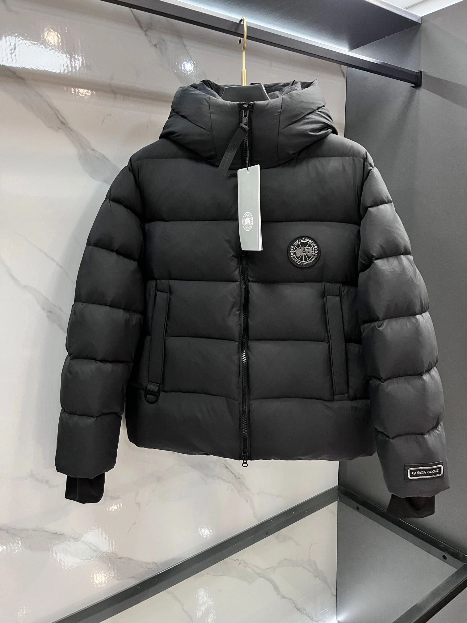 Canada Goose Down Jacket — 0e08cffe