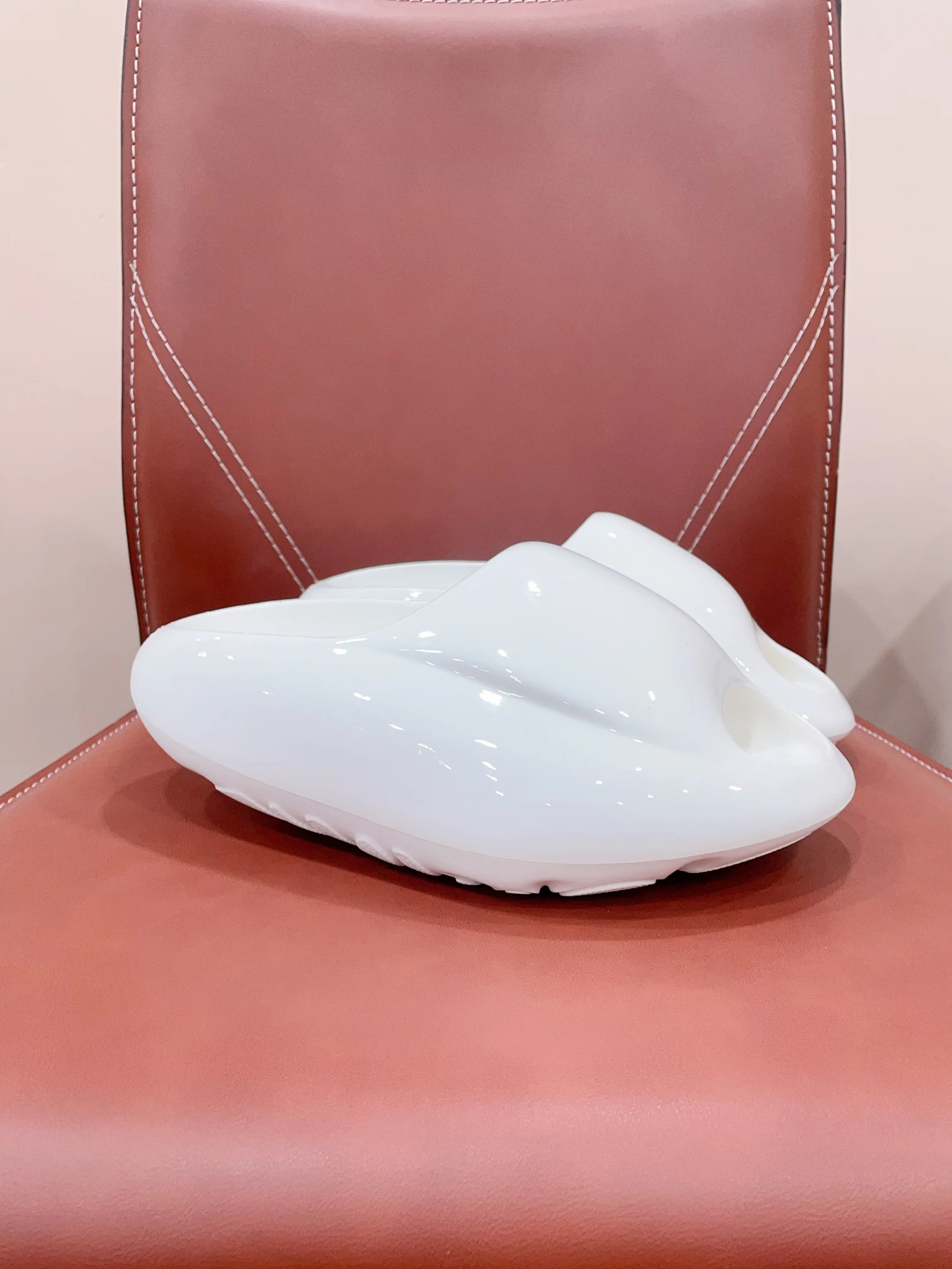 XVESSEL Slippers — 7a690525