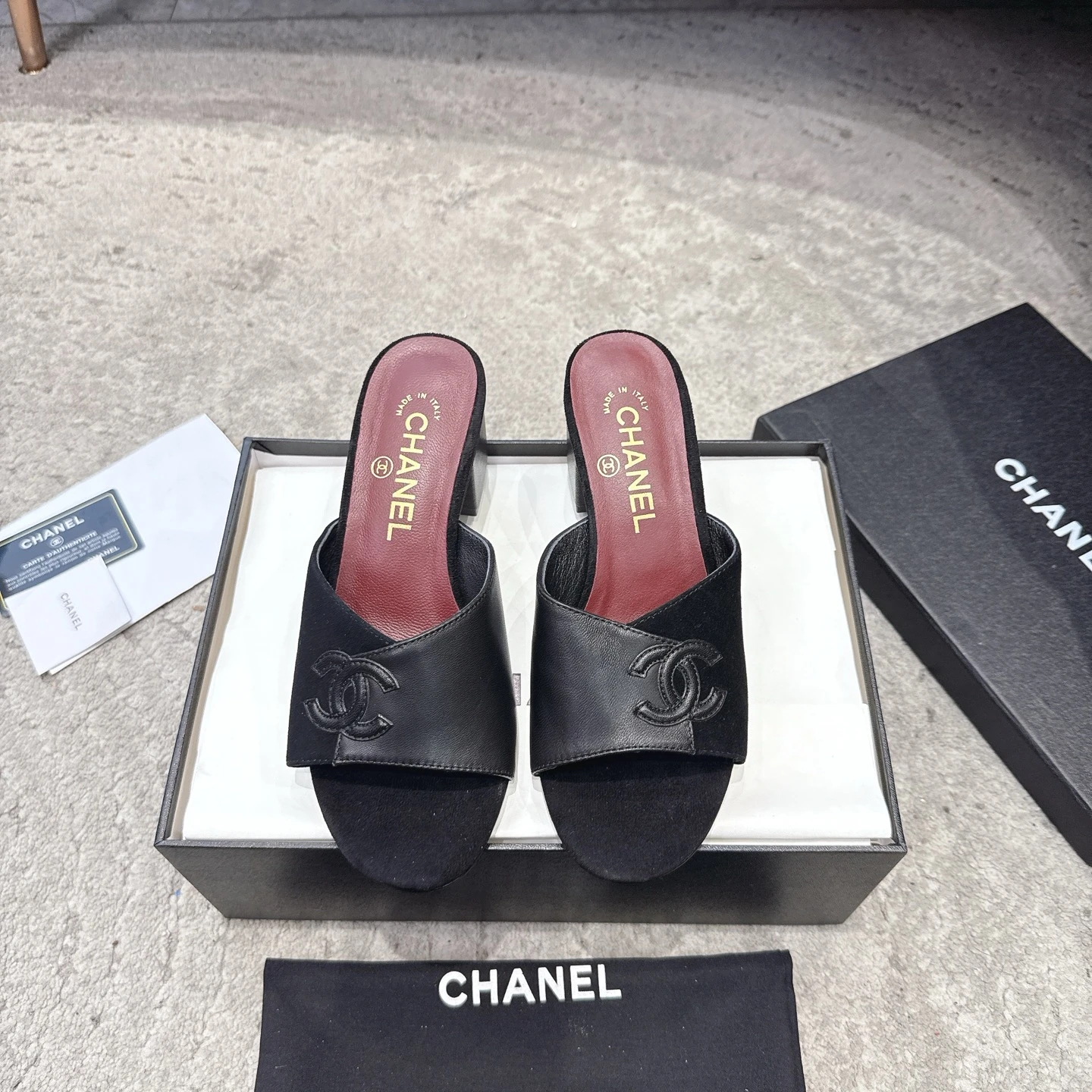 Chanel Slippers — 9f820ce5