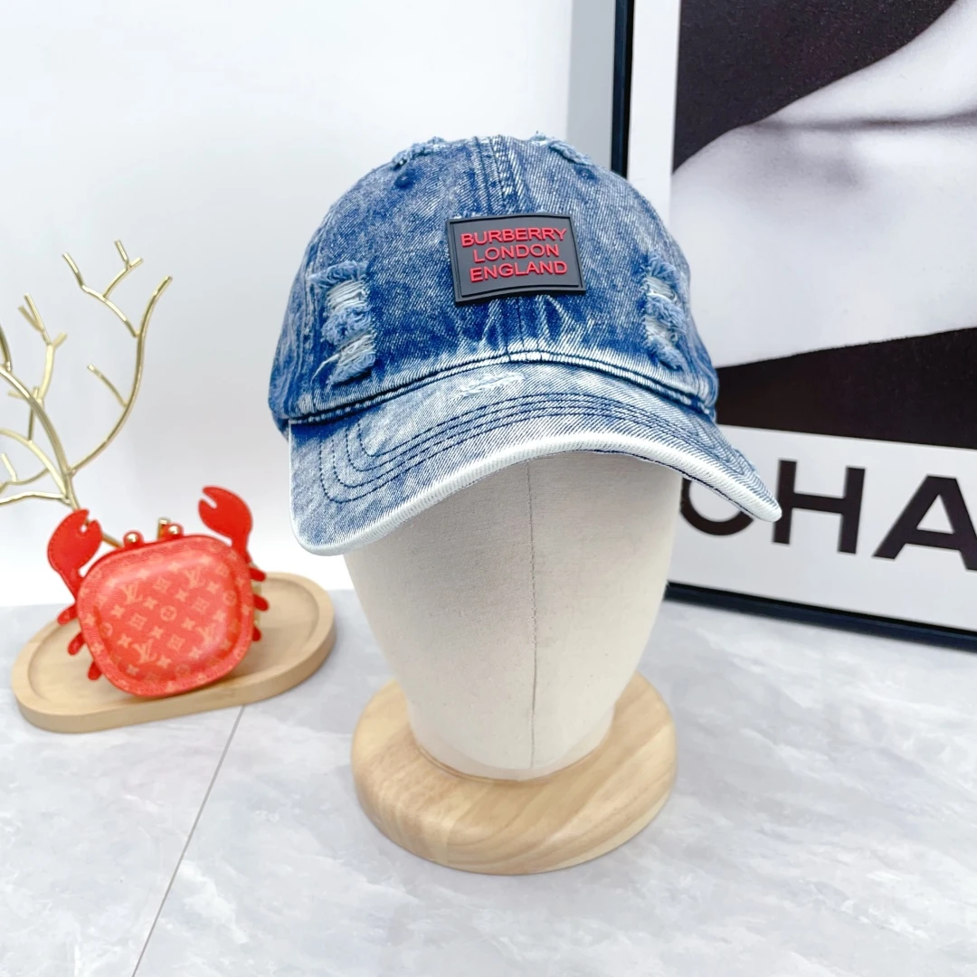 Burberry Hat — 8e17d628