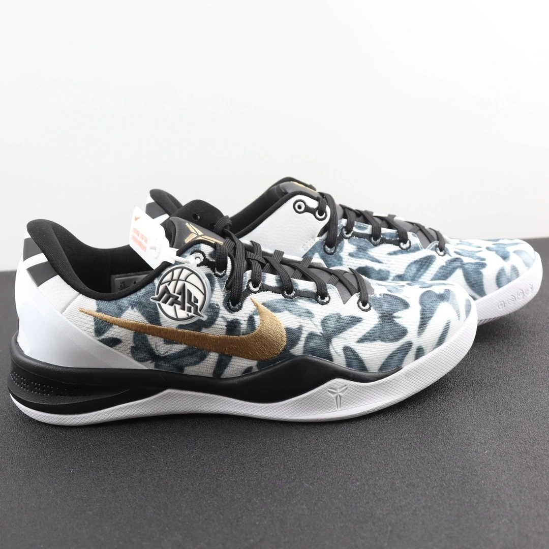 Sneakers — e789b6f4
