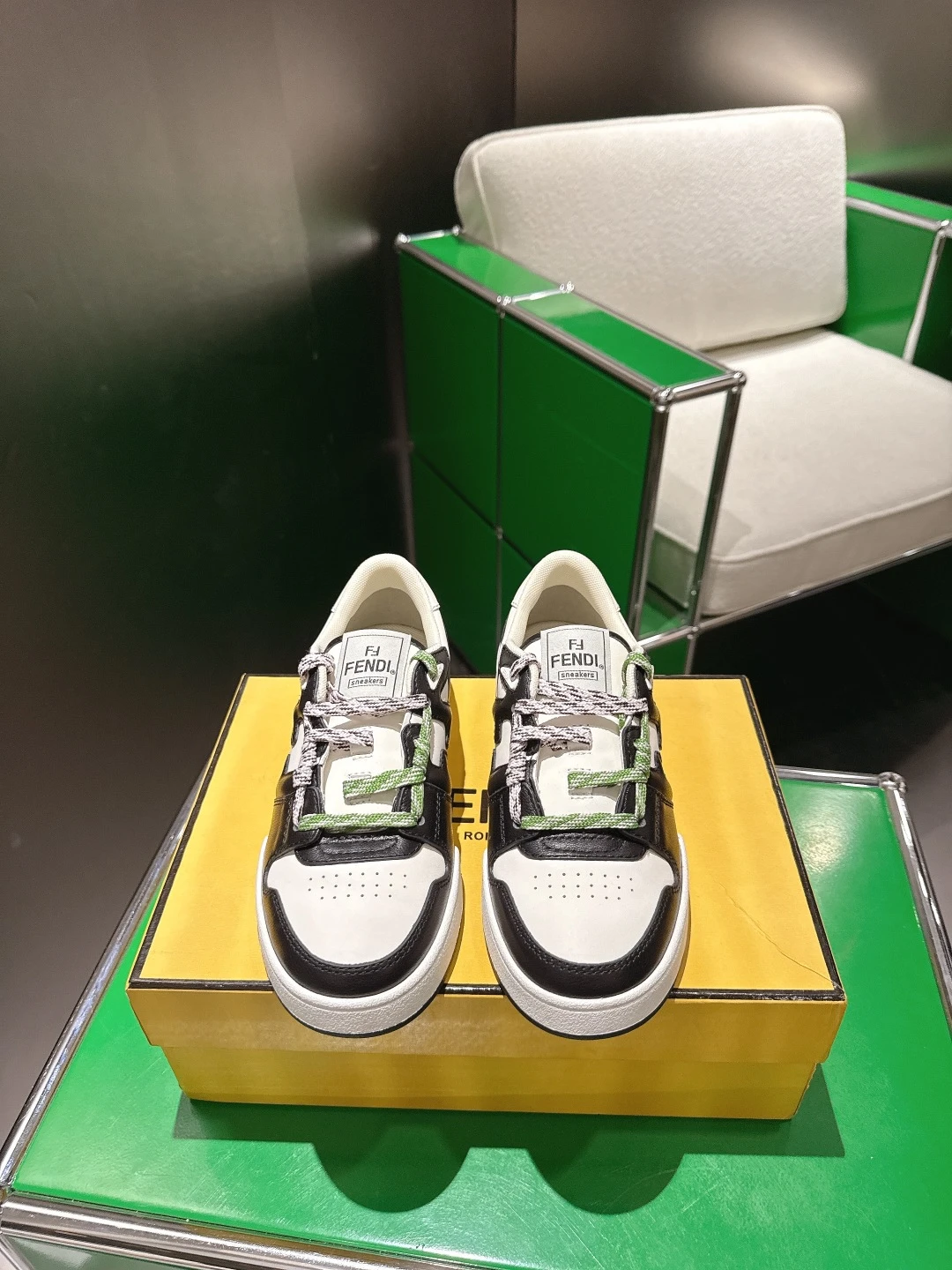 Fendi Sneakers — 55c41999