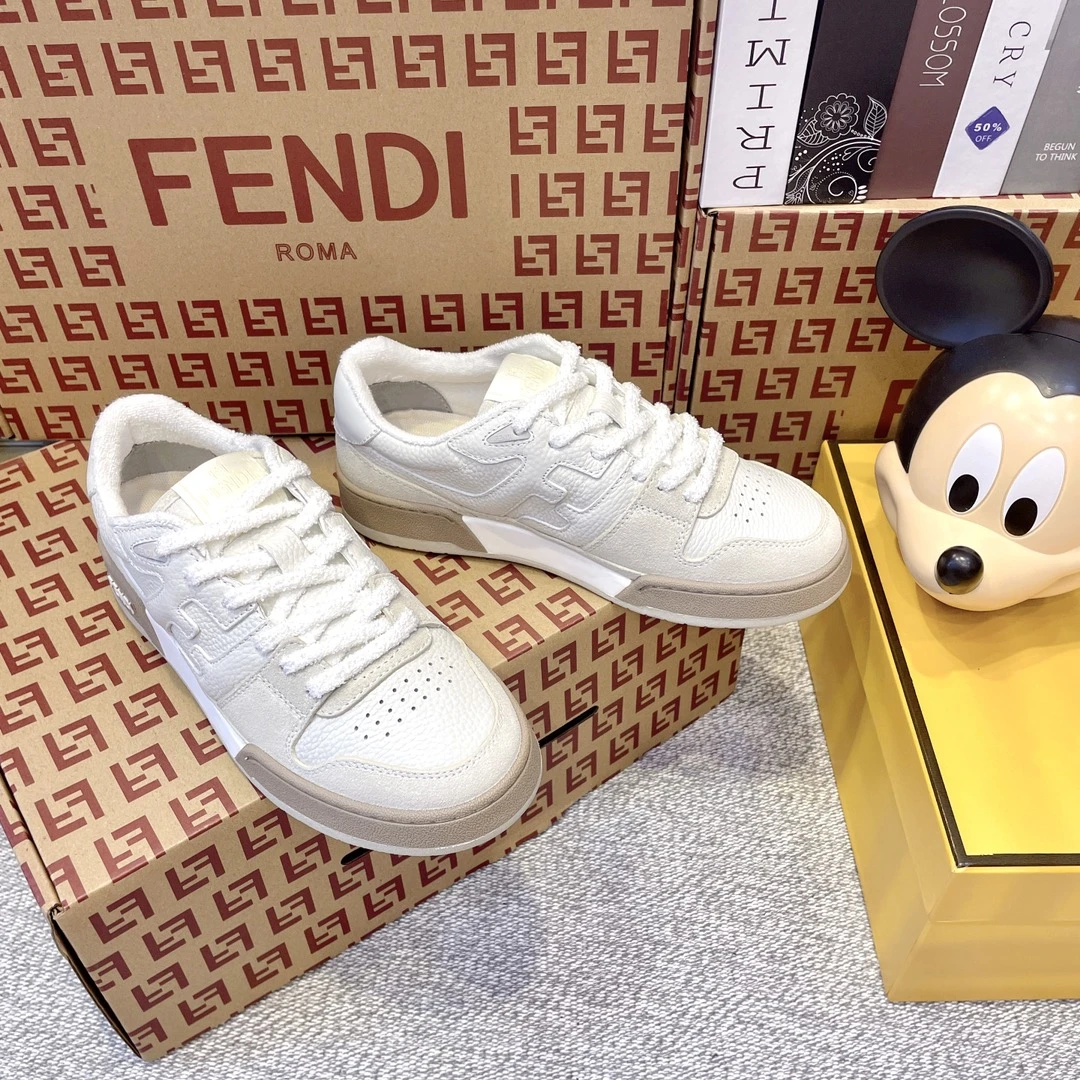 Fendi Sneakers — 3ee87eb8