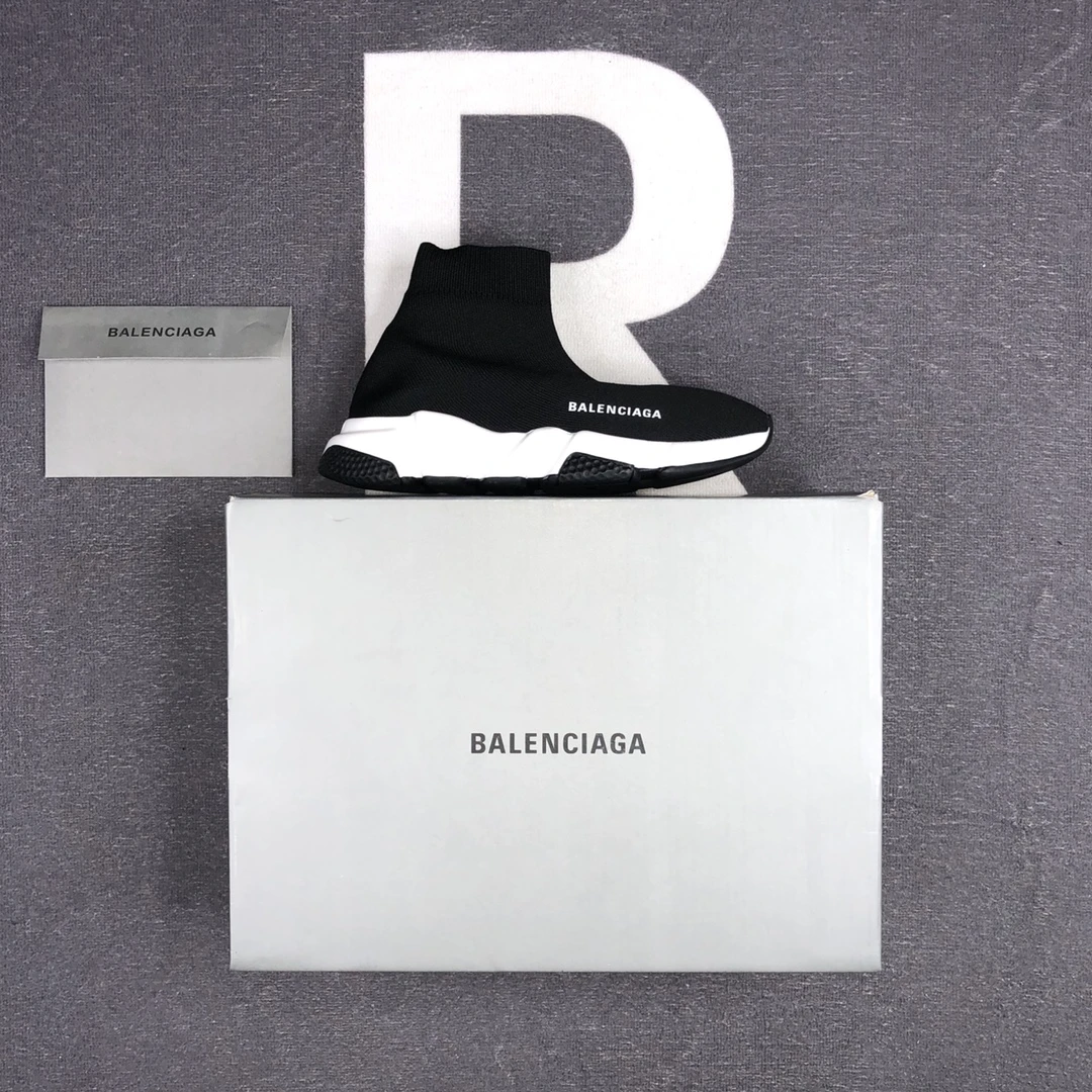 Balenciaga Sneakers — 8388cbb2