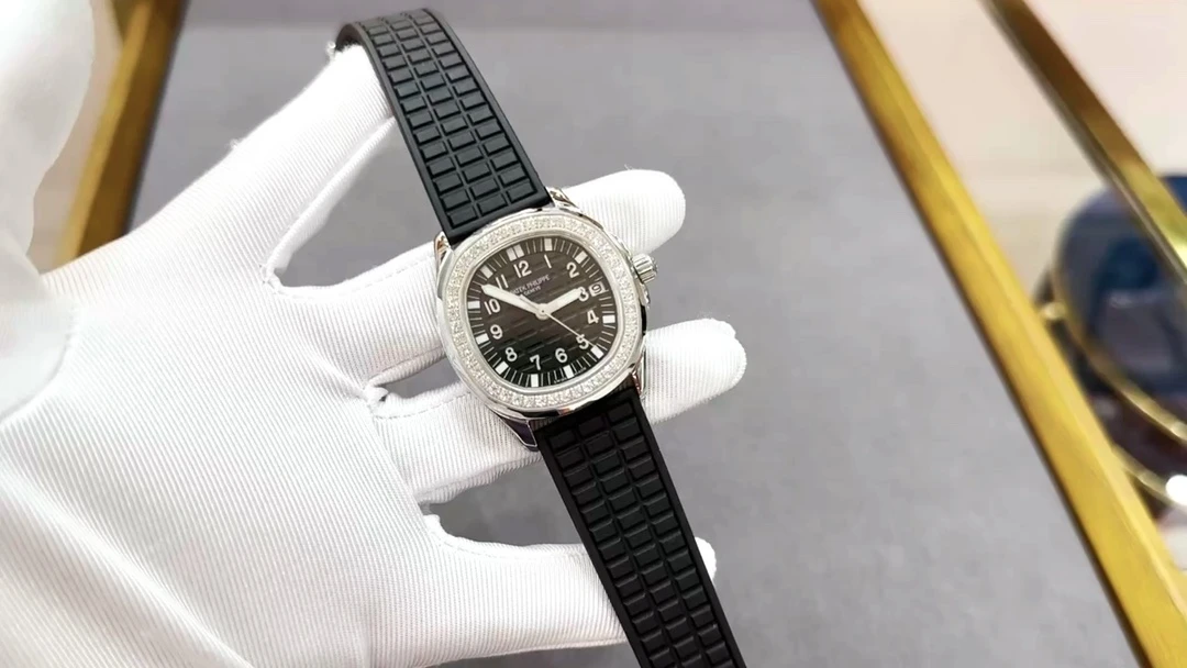 Patek Philippe Watch — 3bb70e21