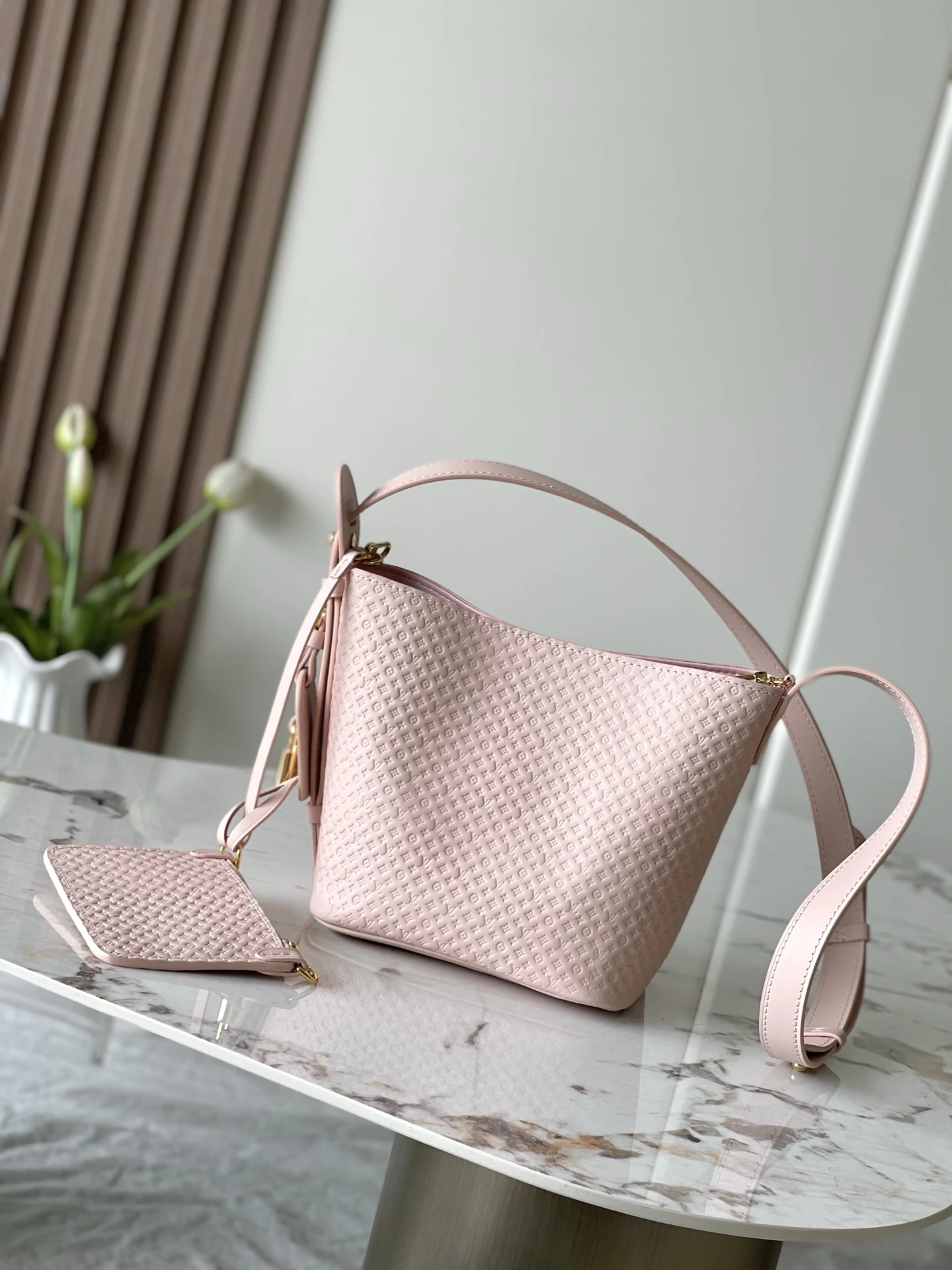 Louis Vuitton Bag — 89e20706