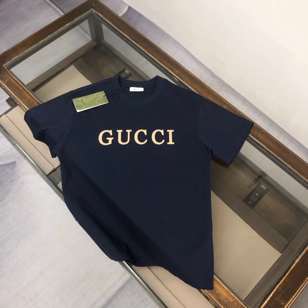 Gucci T-Shirt — f59ebfc0