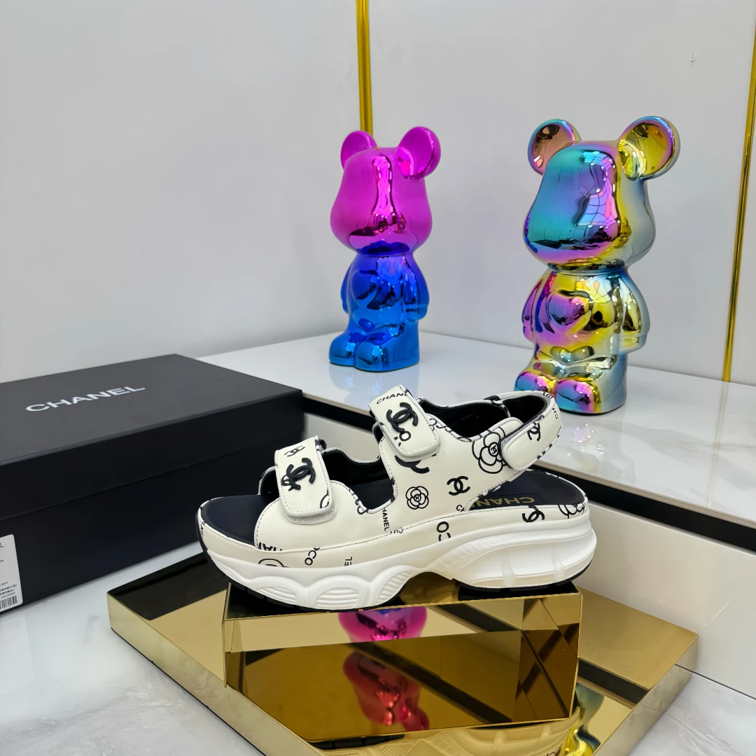 Chanel Slippers — 3e434e04