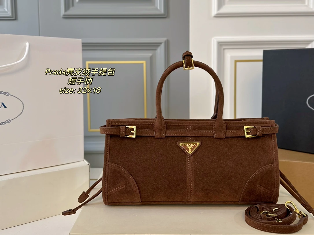 Prada Bag — ffa026d9