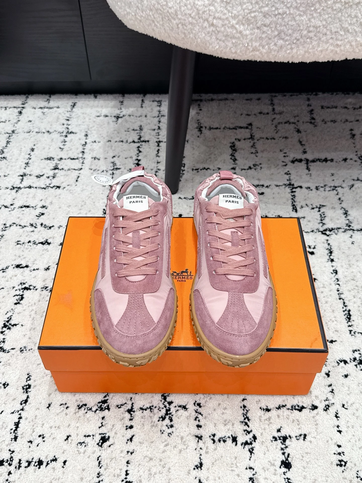 Hermès Sneakers — b7e6664b