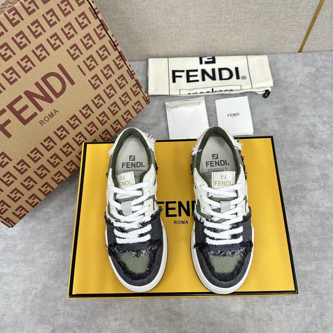 Fendi Sneakers — 101cf229