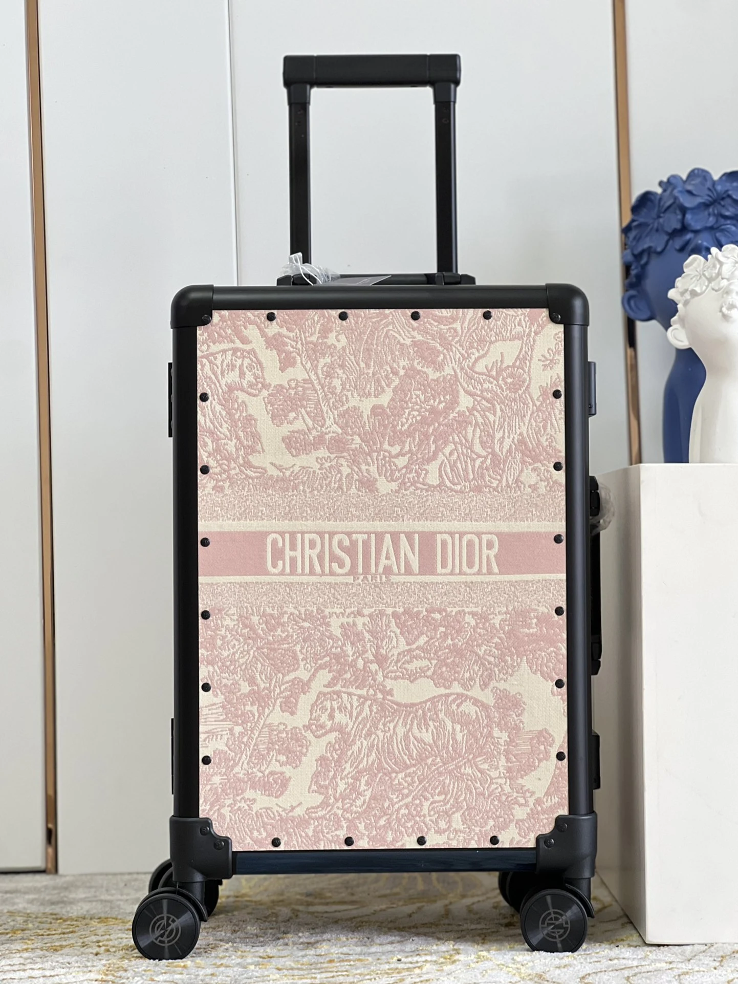 Dior Luggage — 4c27dddc